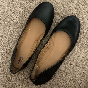 Black Flats Shoes